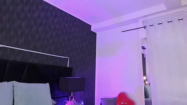 Snapshot of Anneth__M chatting on 02.15.25 Anneth M online show from 02.15.25