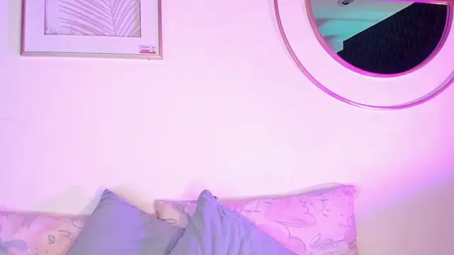 Snapshot of Anneth__M chatting on 02.25.25 Anneth M online show from 02.25.25