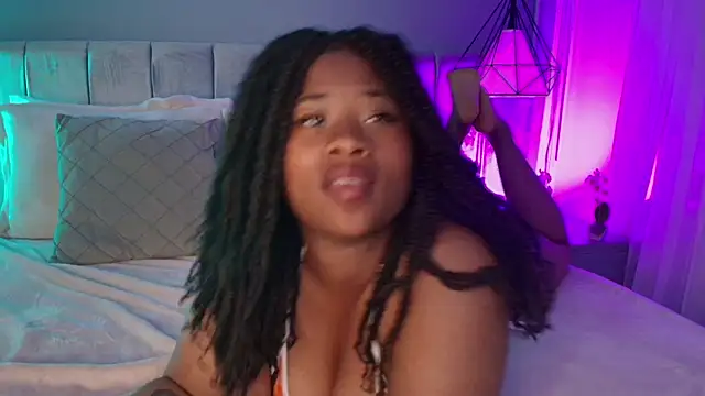 Snapshot of Anneth__M chatting on 03.21.25 Anneth M online show from 03.21.25