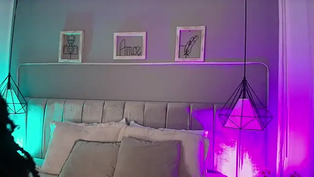 Snapshot of Anneth__M chatting on 03.22.25 Anneth M online show from 03.22.25