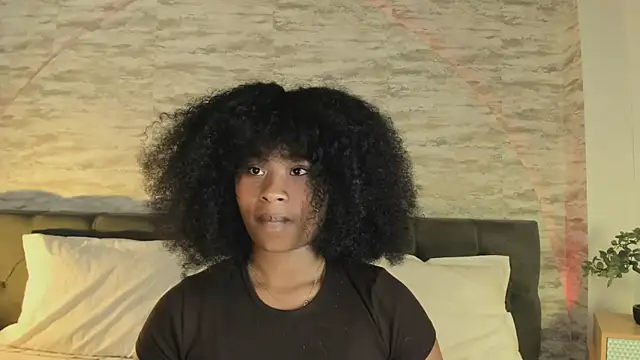 Snapshot of Anneth__M chatting on 09.17.25 Anneth M online show from 09.17.25