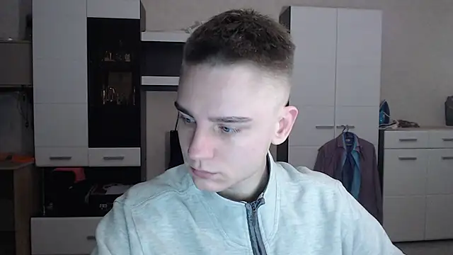 Snapshot of angryzan chatting on 01.09.25 angryzan online show from 01.09.25