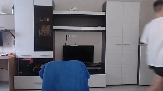 Snapshot of angryzan chatting on 01.15.25 angryzan online show from 01.15.25