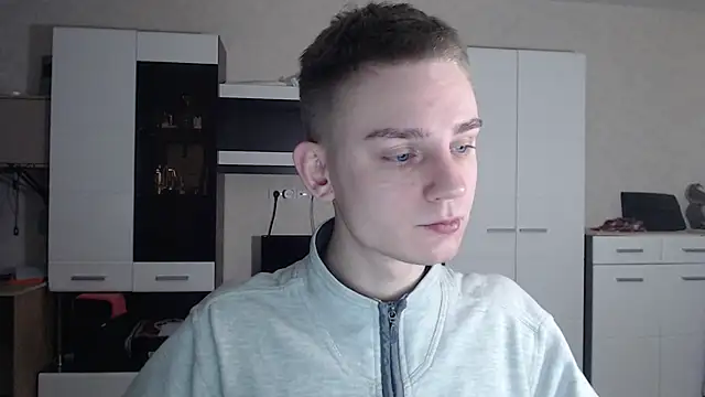 Snapshot of angryzan chatting on 01.22.25 angryzan online show from 01.22.25