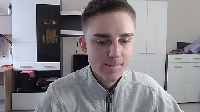 Snapshot of angryzan chatting on 01.29.25 angryzan online show from 01.29.25