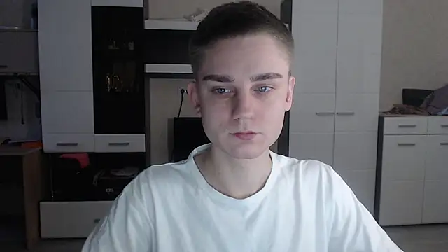 Snapshot of angryzan chatting on 01.31.25 angryzan online show from 01.31.25