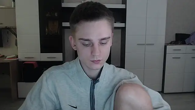 Snapshot of angryzan chatting on 02.07.25 angryzan online show from 02.07.25