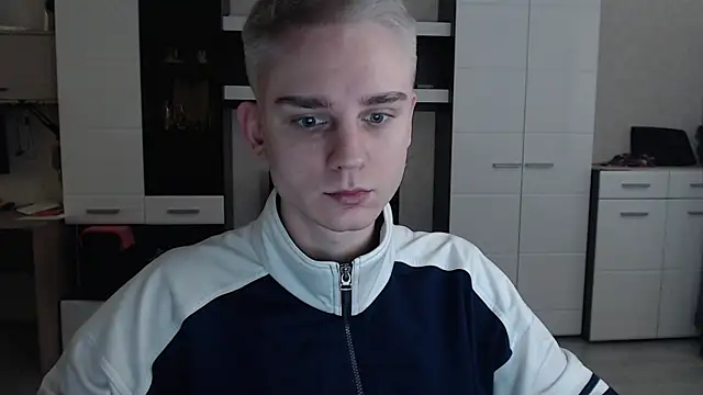 Snapshot of angryzan chatting on 02.10.25 angryzan online show from 02.10.25