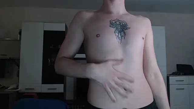 Snapshot of angryzan chatting on 02.18.25 angryzan online show from 02.18.25