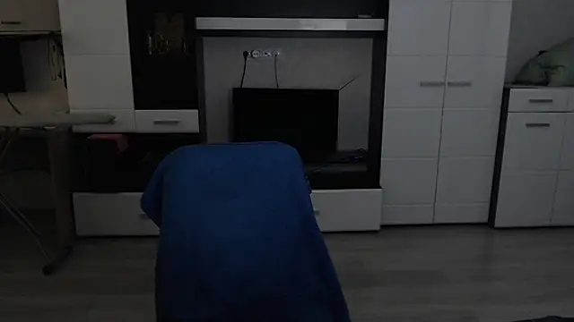 Snapshot of angryzan chatting on 03.05.25 angryzan online show from 03.05.25