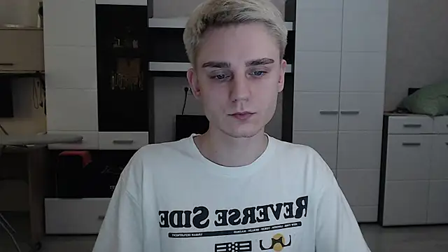 Snapshot of angryzan chatting on 03.07.25 angryzan online show from 03.07.25