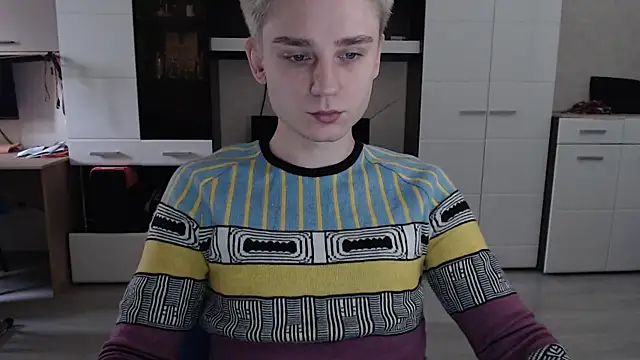 Snapshot of angryzan chatting on 03.20.25 angryzan online show from 03.20.25