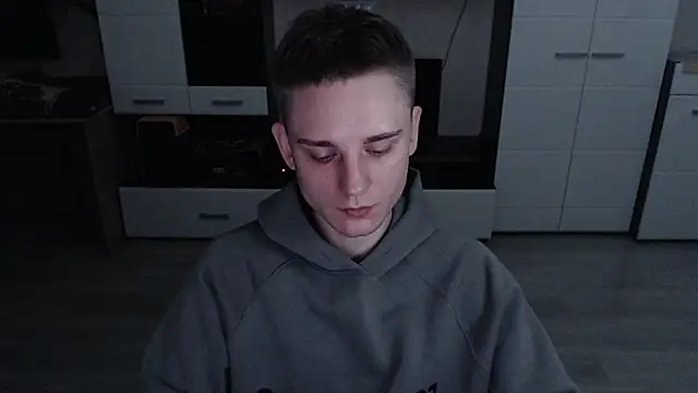 Snapshot of angryzan chatting on 10.28.25 angryzan online show from 10.28.25