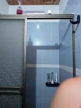 Snapshot of Sofia_Queen17 chatting on 03.08.25 Sofia Queen17 online show from 03.08.25