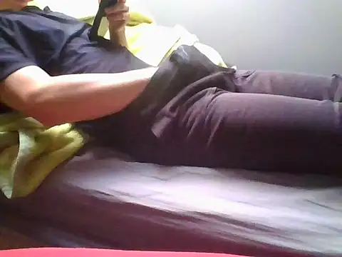 Snapshot of Hot_Mati69 chatting on 10.19.25 Hot Mati69 online show from 10.19.25