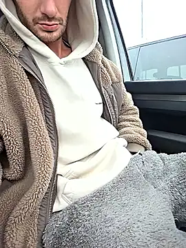 Zeefy online show from 12.17.25