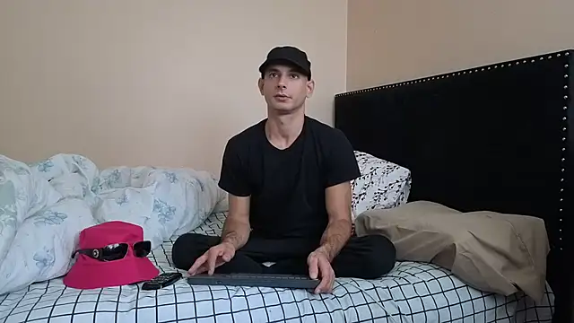 hailzeffn online show from 10.18.25