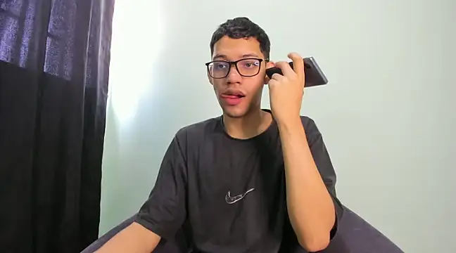 Snapshot of Diego-Monsalve chatting on 01.22.25 Diego-Monsalve online show from 01.22.25