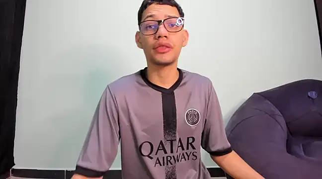 Snapshot of Diego-Monsalve chatting on 01.24.25 Diego-Monsalve online show from 01.24.25