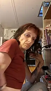 whitetrashdirtyslut online show from 06.17.26