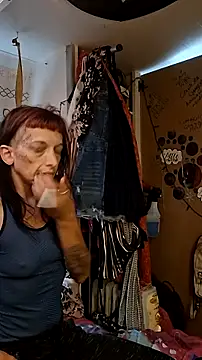 whitetrashdirtyslut online show from 06.28.26
