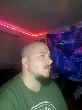 Snapshot of Spunonymous chatting on 01.01.25 Spunonymous online show from 01.01.25