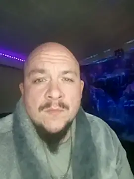 Snapshot of Spunonymous chatting on 01.03.25 Spunonymous online show from 01.03.25