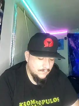 Snapshot of Spunonymous chatting on 01.09.25 Spunonymous online show from 01.09.25