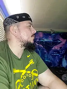 Snapshot of Spunonymous chatting on 01.26.25 Spunonymous online show from 01.26.25