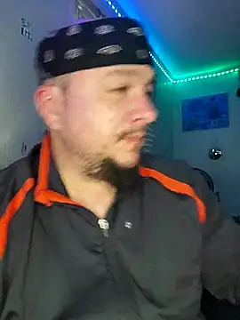 Snapshot of Spunonymous chatting on 02.26.25 Spunonymous online show from 02.26.25