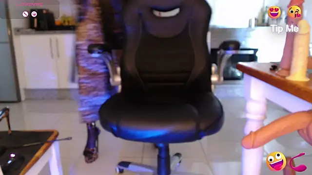 LaraReinaDelSol online show from 03.10.25