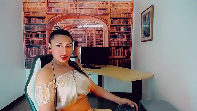 khiara moretti online show from 12.19.24