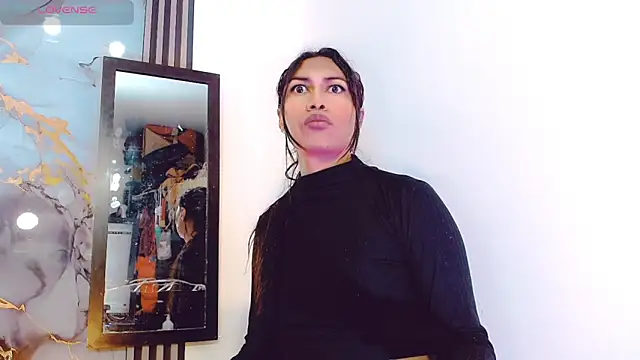 khiara moretti online show from 11.08.25