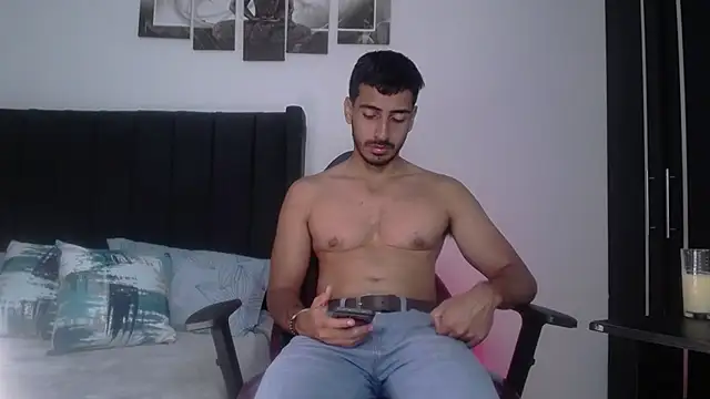 muscle ares online show from 03.11.25