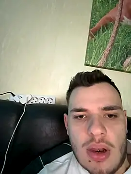 Snapshot of oscar_sweet22 chatting on 10.12.25 oscar sweet22 online show from 10.12.25