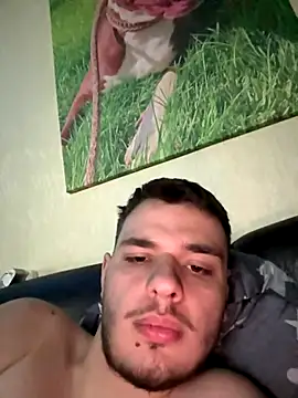 Snapshot of oscar_sweet22 chatting on 10.22.25 oscar sweet22 online show from 10.22.25