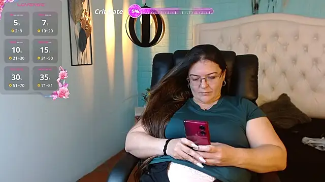 Snapshot of MsJossie chatting on 03.04.26 MsJossie online show from 03.04.26