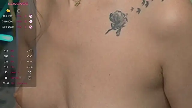 ScarletColes online show from 02.13.25