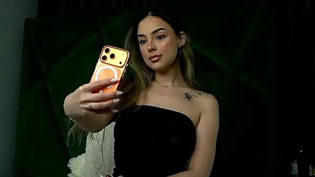 ScarletColes online show from 02.28.26