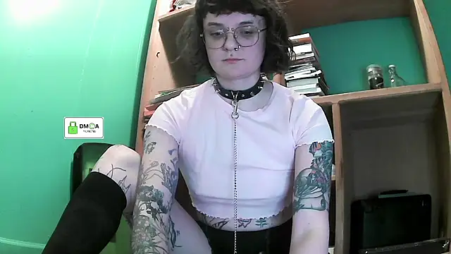 Snapshot of lucyxxxbot chatting on 03.09.25 lucyxxxbot online show from 03.09.25