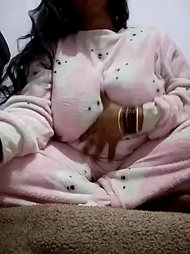 Snapshot of Jaanu_Jaanvi chatting on 12.31.24 Jaanu Jaanvi online show from 12.31.24