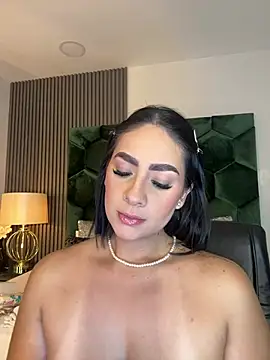 Snapshot of GabriellaFerrer chatting on 12.11.24 GabriellaFerrer online show from 12.11.24