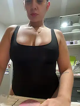 Snapshot of GabriellaFerrer chatting on 02.25.25 GabriellaFerrer online show from 02.25.25