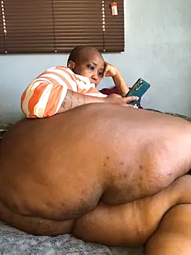 Snapshot of sotho_ssbbw chatting on 06.09.26 sotho ssbbw online show from 06.09.26