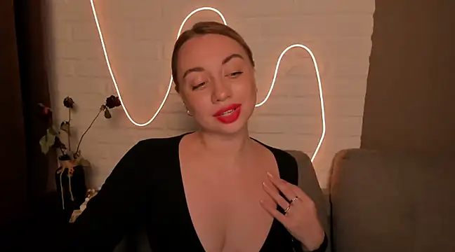 DanielaWisse online show from 12.08.24