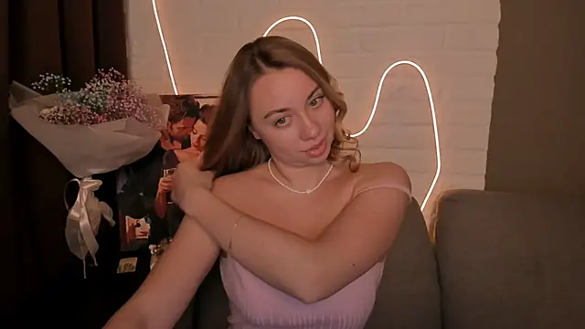 DanielaWisse online show from 12.21.24