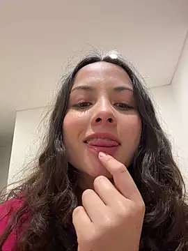 Snapshot of Megan_Rodrigo chatting on 05.10.26 Megan Rodrigo online show from 05.10.26