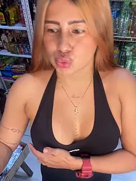 Amber Martins  online show from 01.29.25