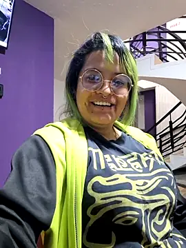 lucky-leah online show from 09.27.25