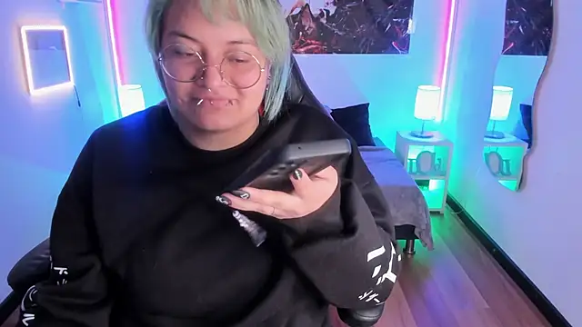 lucky-leah online show from 01.17.26